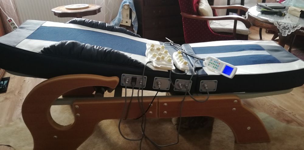 Nefrytowe łóżko masujące JADĘ Komfort