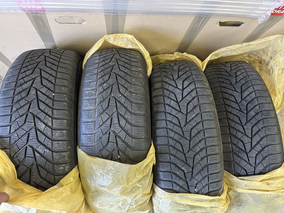 Opony zimowe Yokohama V905, R16