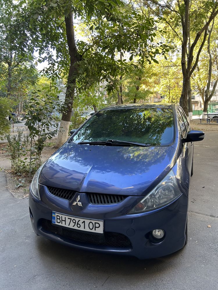 Продам Mitsubishi grandis