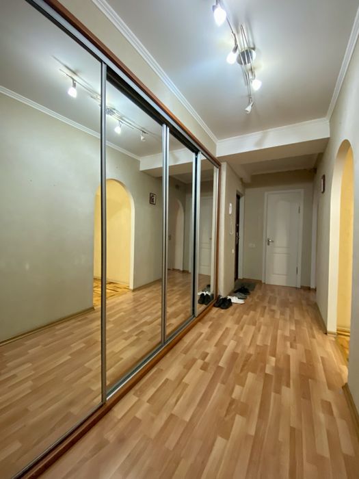 Вільна з 1 грудня! Оренда 2 кімнатної квартири, Малий ринок