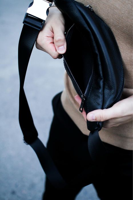 Шкіряна чоловіча сумка бананка, мужская кожаная бананка сумка барсетка