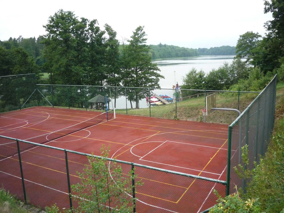 Wynajem domu z widokiem na jezioro  dla pracowników i       turystow