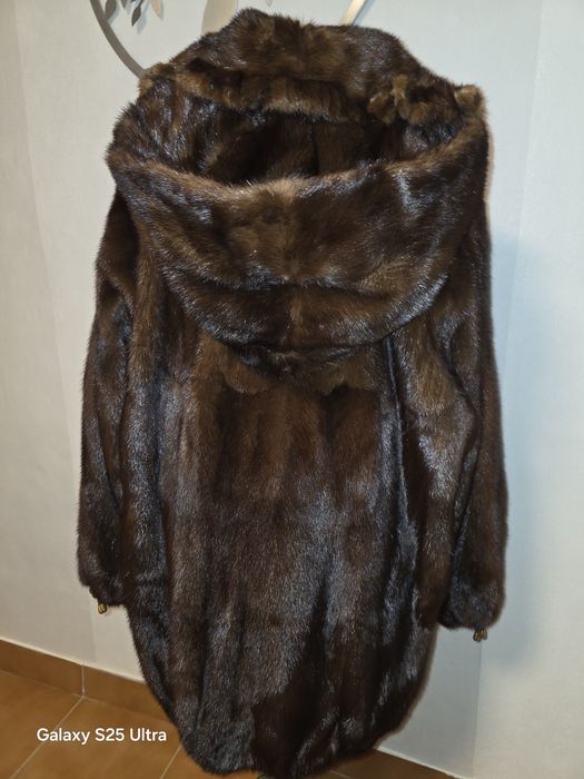 Casaco de pele de vison verdadeiro