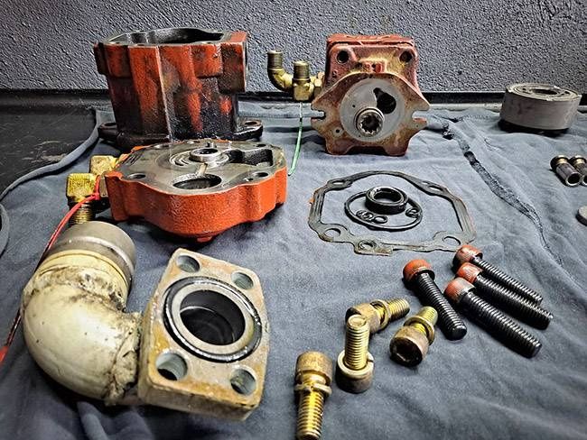 Ремонт насоса гідравлічного,ремонт гідромотора,ремонт розподільника