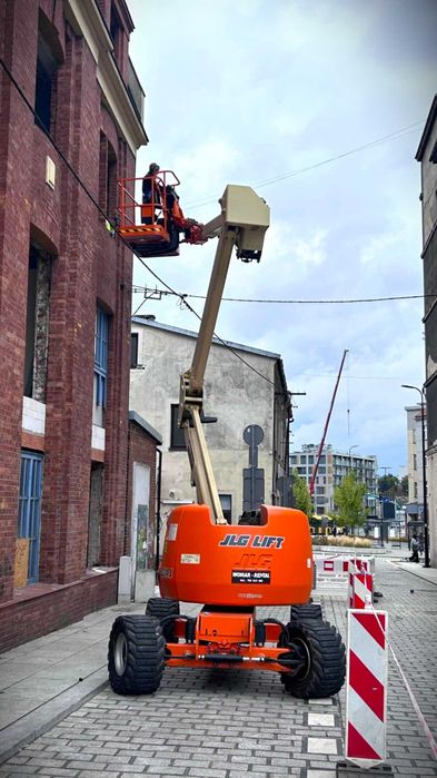 Wynajem podnośników przegubowych.