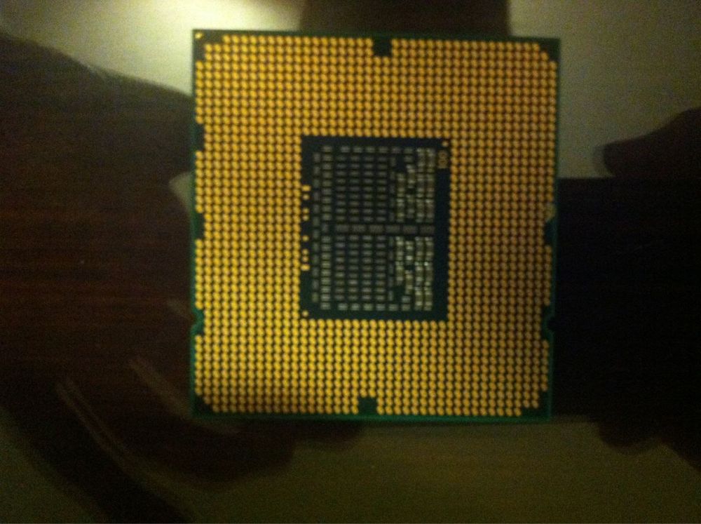 Процессор intel i7 (4 ядра). (8 потоков ) сокет LGA 1366))