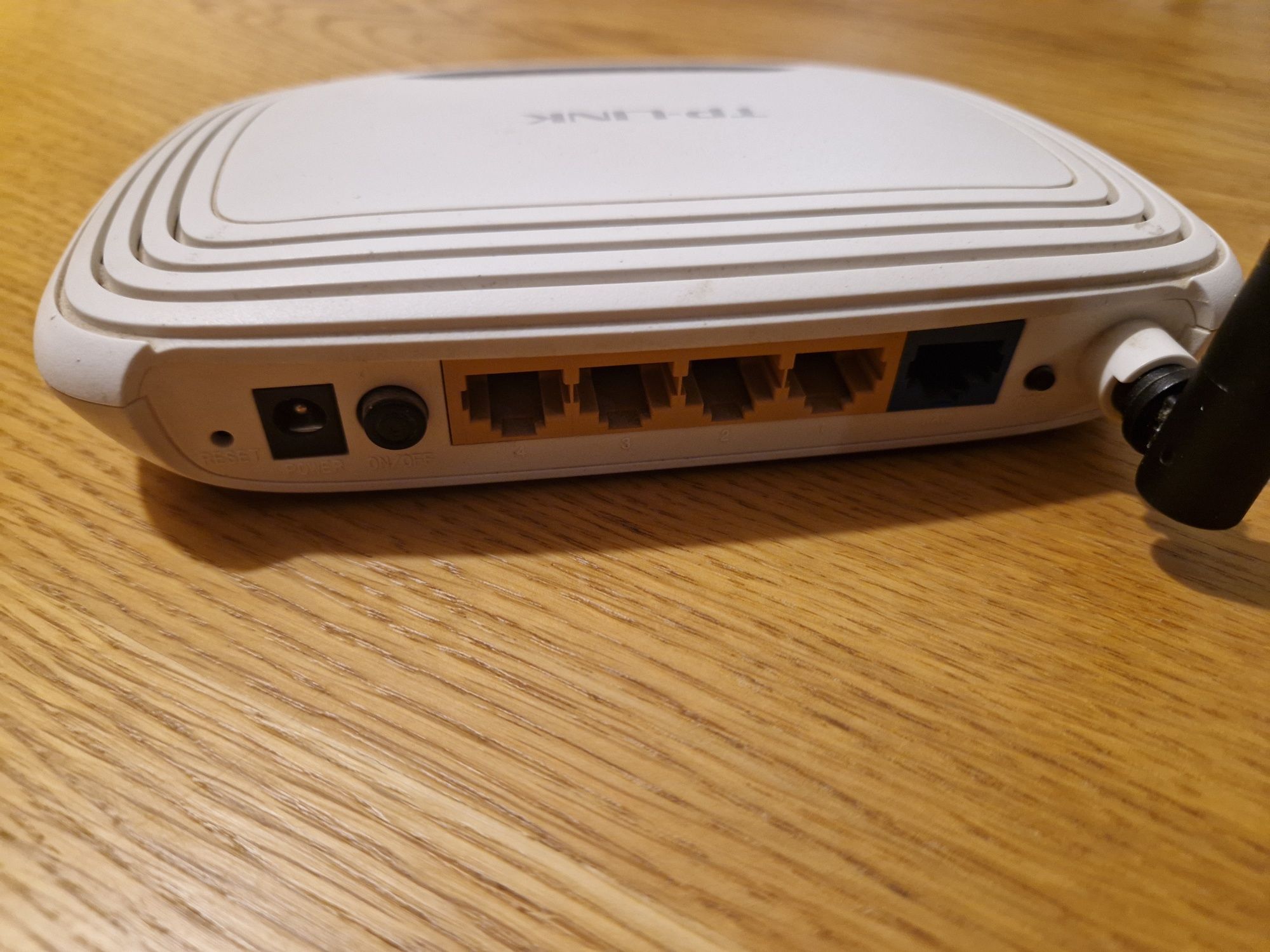 Router TP LINK WR740N