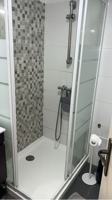 Quarto suite aluga se Novembro