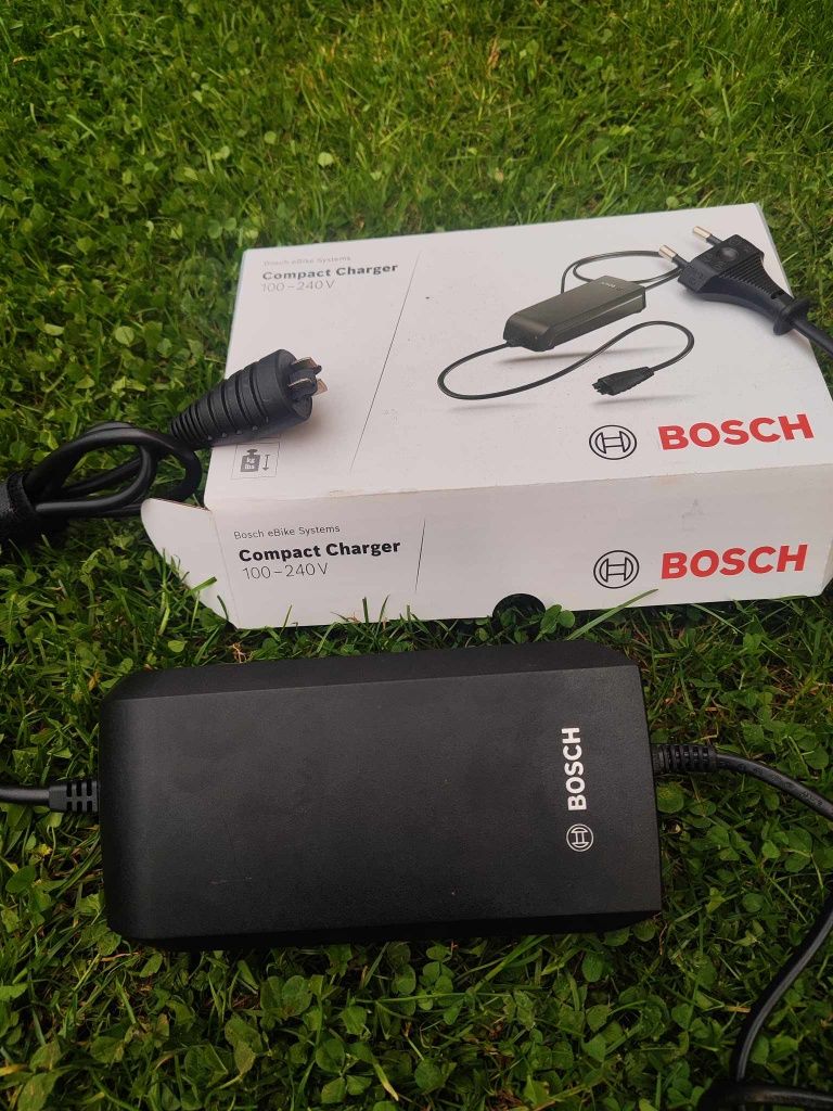 Ładowarka Bosch 4A