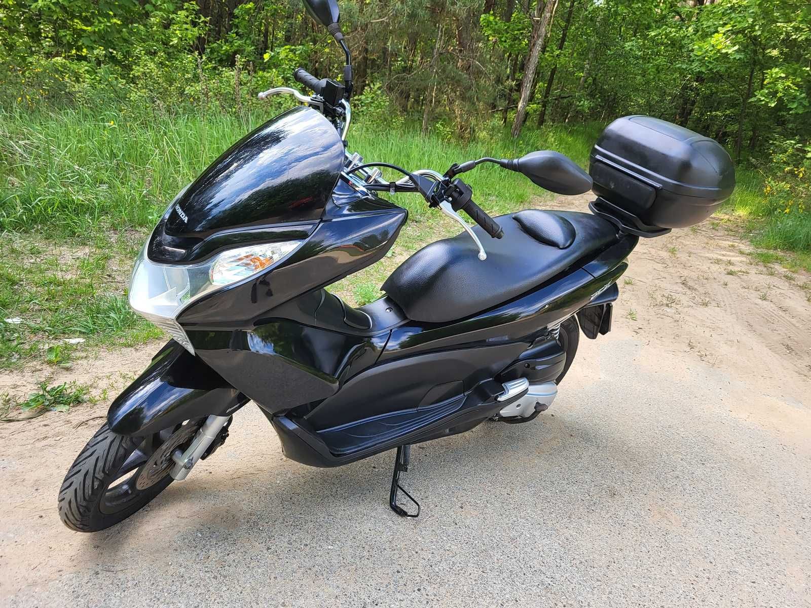 PCX! Piękna! Prawo jazdy kat. B! 2.5L/100km