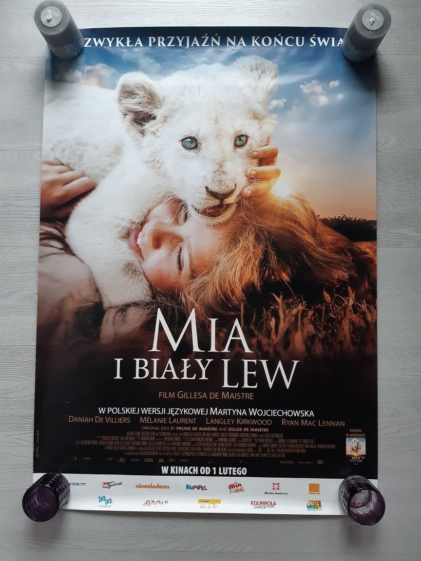 Plakat kinowy z filmu MIA i biały lew Martyna Wojciechowska