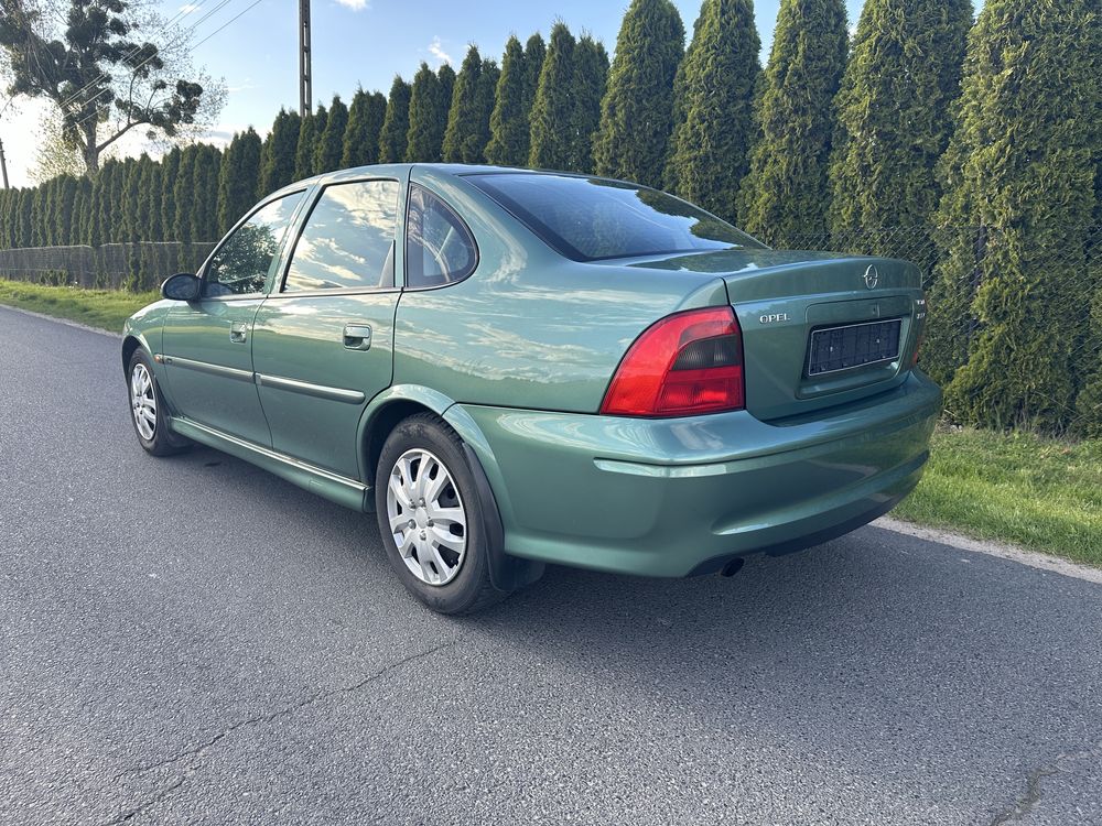 Opel Vectra B Sedan 1.6 benzyna Klimatyzacja!