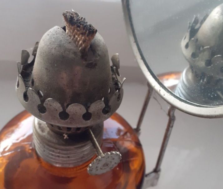 Stara lampa naftowa PRL