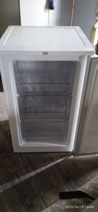 Freezer pequeno 80 85 três gavetas