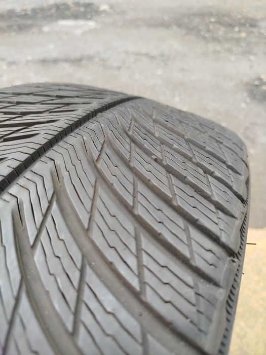 245/45/19 Michelin Pilot Alpin 5 zp продам одну шину