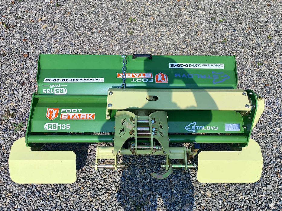 STALOVY Glebogryzarka polowa zawieszana 1,35m model RS 135 Profi STARK