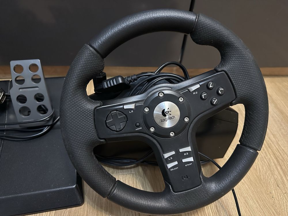 Игровий руль Logitech Driving Force EX (thrustmaster) відео, тести