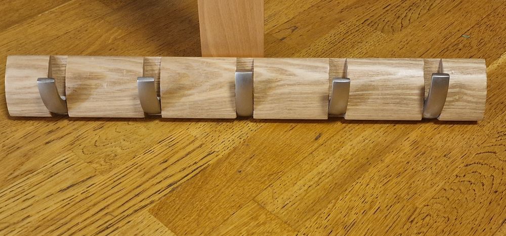 Wieszak Umbra Flip – 5 haczyków, drewniany, składany – jak nowy!