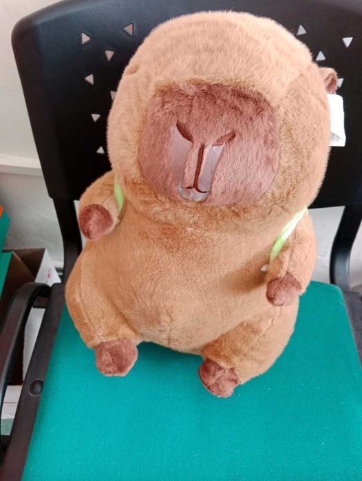 Duża Kapibara Maskotka Pluszak Z Plecakiem Borsuk Zabawka Dla Dzieci