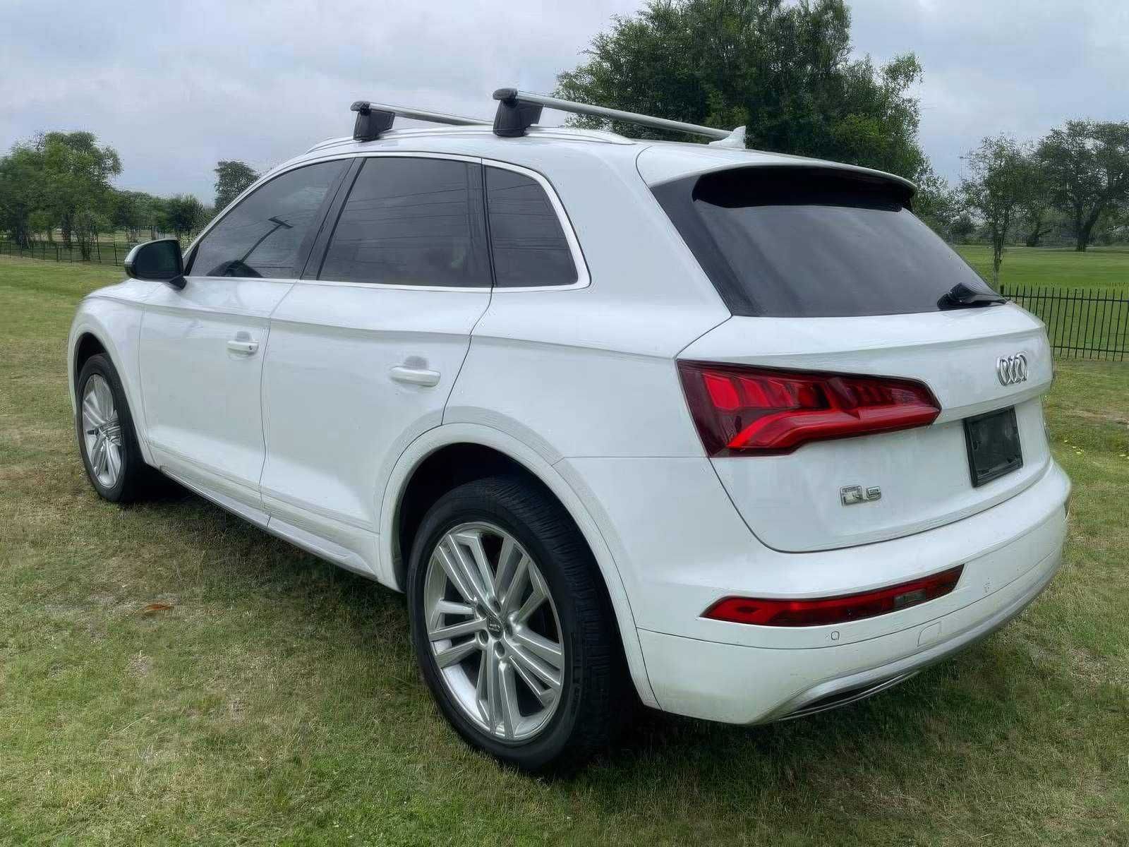 2018   Audi    Q5