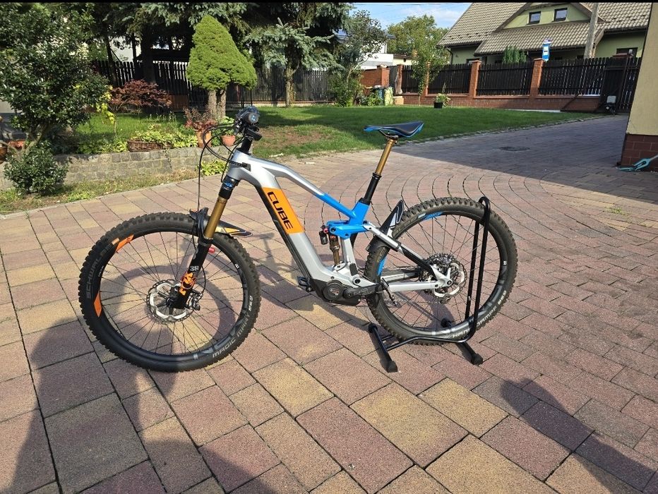 Rower elektryczny Cube stereo 140 M przejechane 300km
