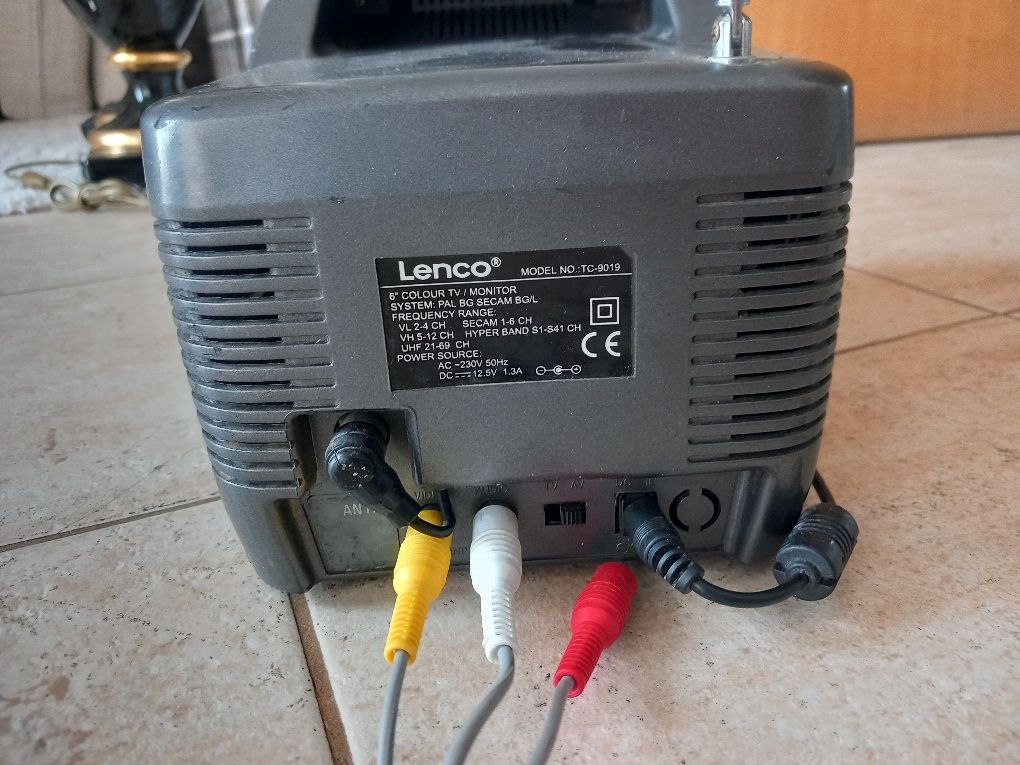 Tv Lenco 6" a cores, 12Vdc