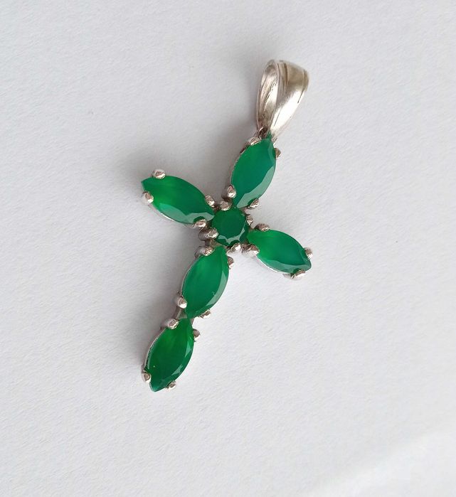 Хрестик з каменями смарагд. Срібло 925 проби. Підвіска - кулон