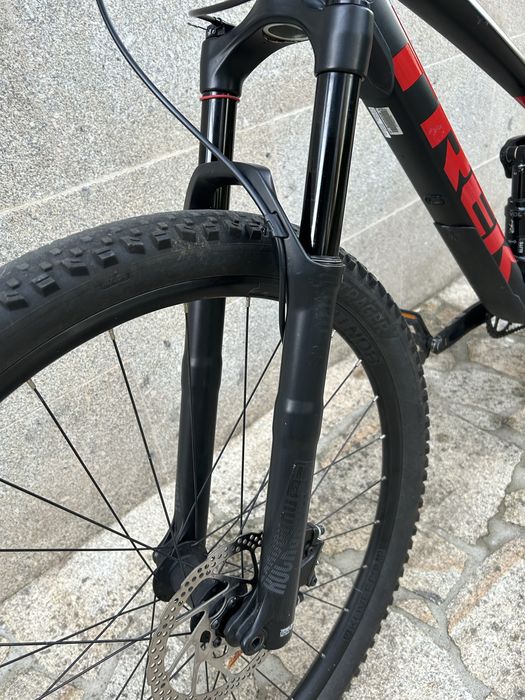 Bicicleta Enduro Trek Top Fuel 8