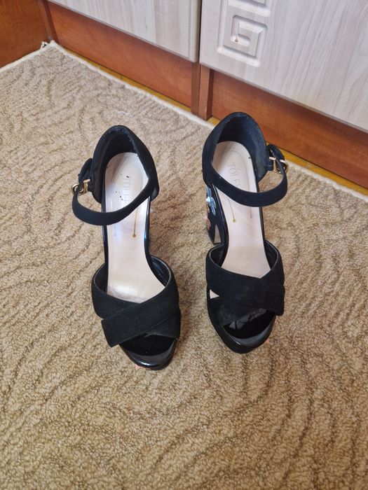 Босоніжки замшеві