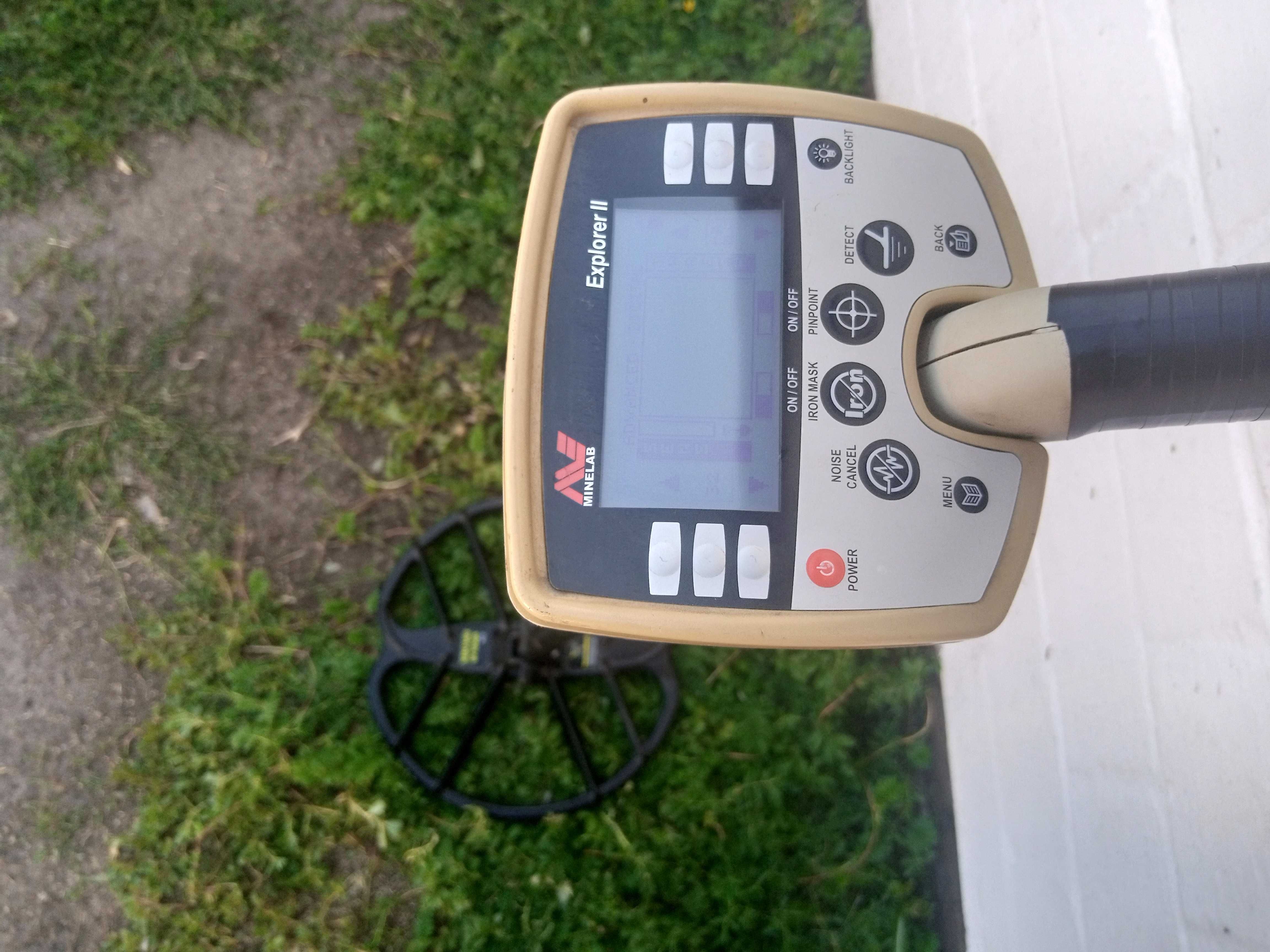металошукач Minelab Explorer II