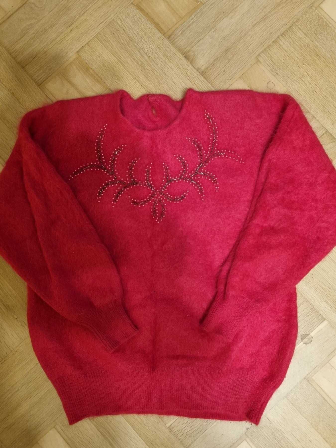 Продам женский  джемпер из ангоры р.48