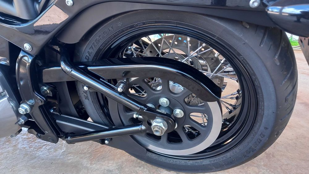 Harley Davidson Softail Crossbones