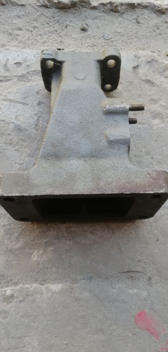 Продам кронштейн турбіни ямз238НБ
