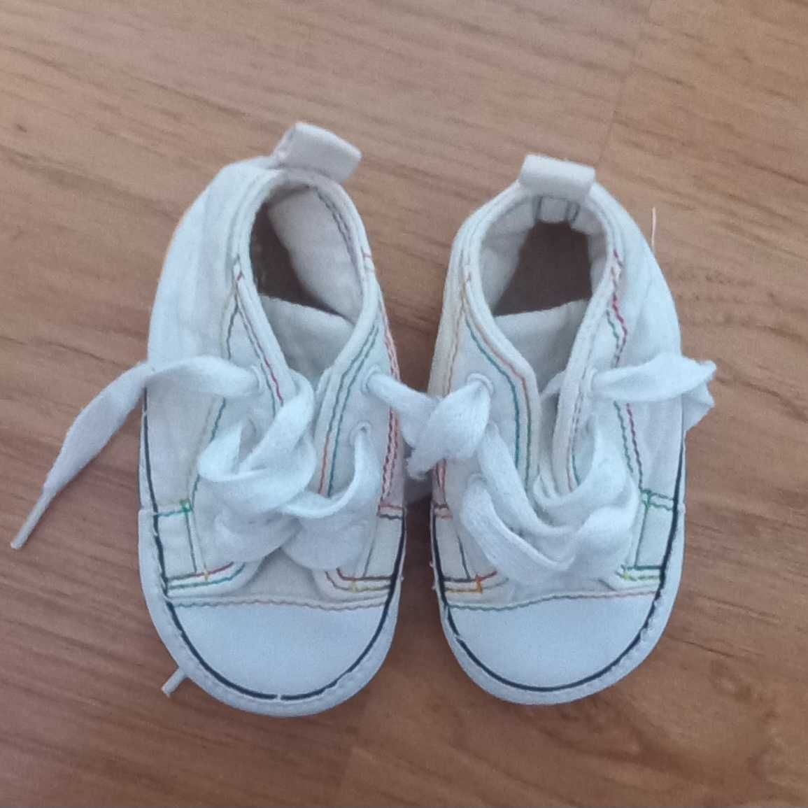 Niechodki Converse r. 19 + gratis