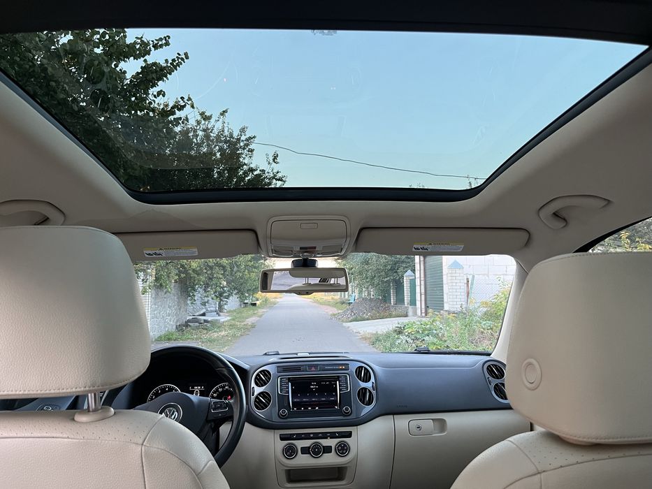 Продам авто Volkswagen Tiguan