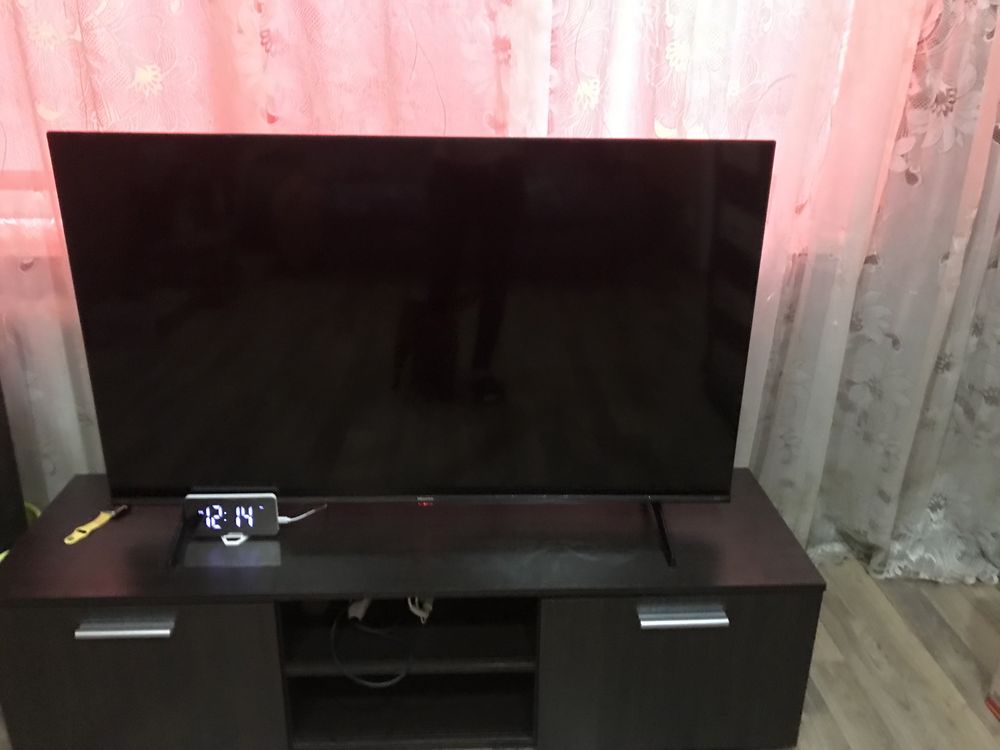 Продам Телевізор Hisense 50 E7 QLED 4 K