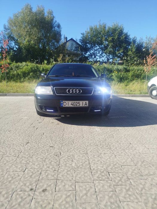 Авто автомобіль Audi A6
