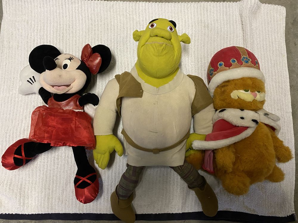 3 Peluches miticos Minie , Garfield e Shrek