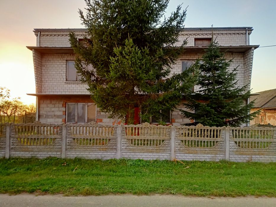 Dom nad Jeziorskiem. Brodnia