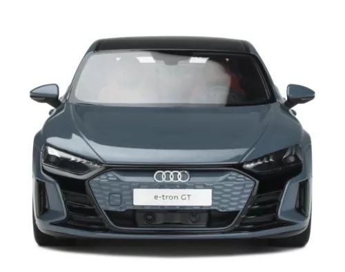 GT-Spirit 1:18 Audi e-tron GT ano 2021