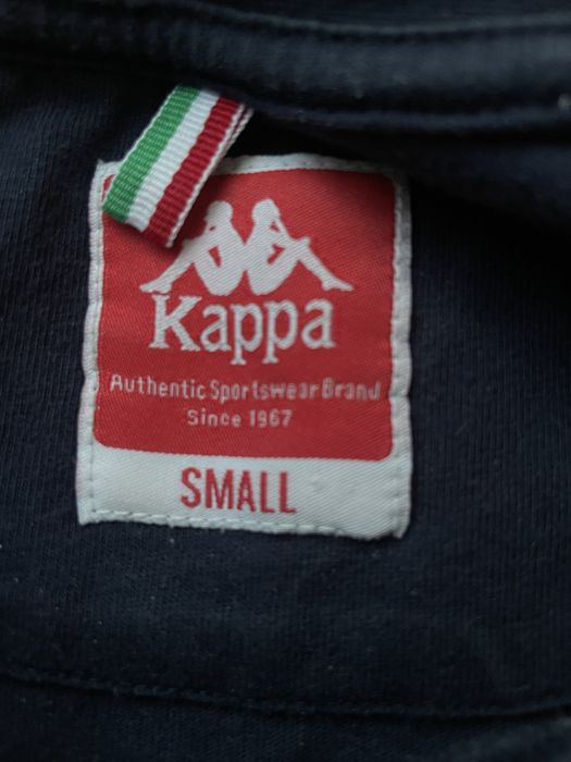 Продам футболку Kappa на лампасах S-M