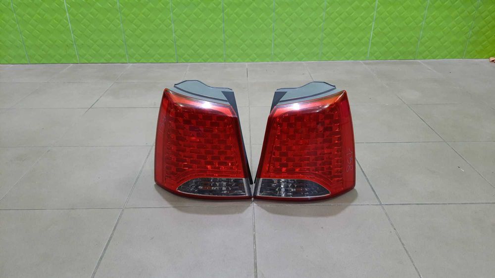 Ліхтар фонарь Kia Sorento II 2010-2014 Kia Rio II лівий бампера 09-11