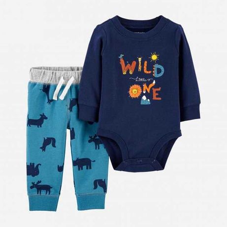 Синій комплект Carter's для хлопчика: бодік та штанці.
На 18 місяців.