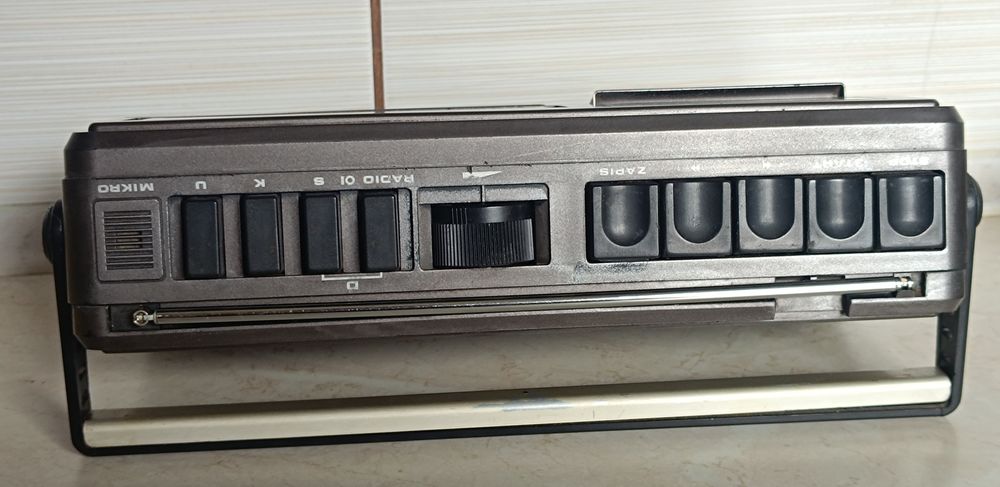 Magnetofon  + radio KASPRZAK PRL