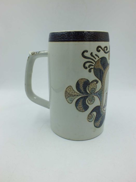 Kubek porcelana Królewska Dania B070128