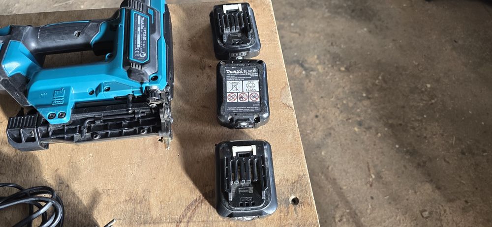 Makita, conjunto máquinas 12V (usado)