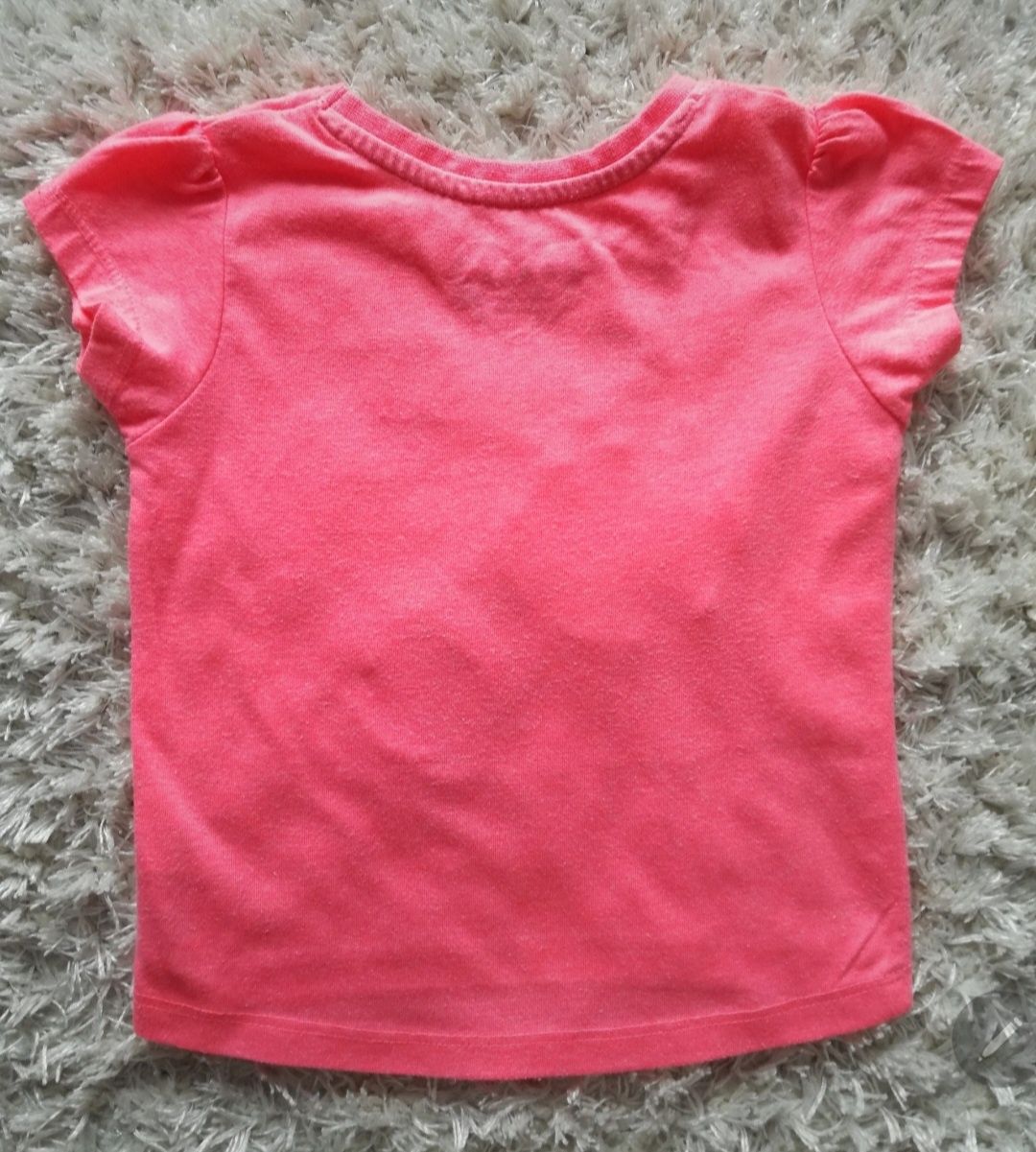 Śliczny koralowy t-shirt dziewczęcy z flamingem, rozmiar 86
