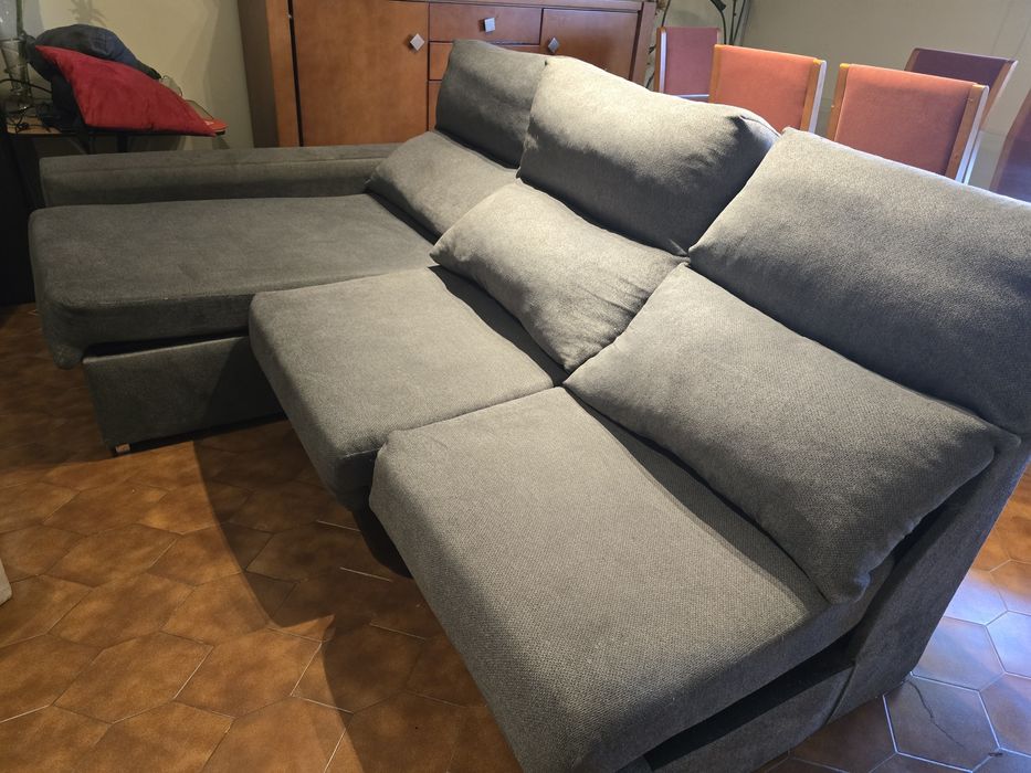 Mesa em vidro com 6 cadeiras