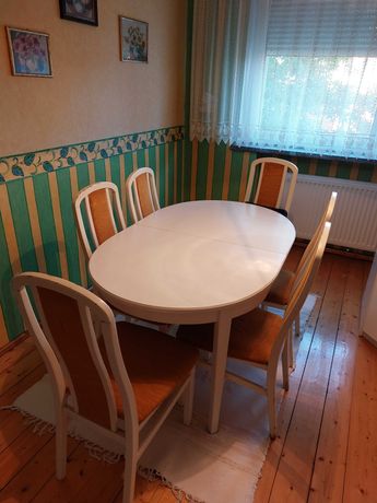 Meble plus stół i 6 krzeseł
