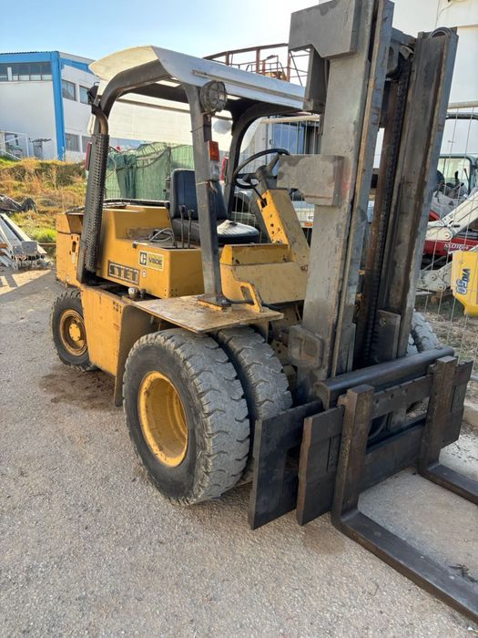 Empilhador CAT V80E